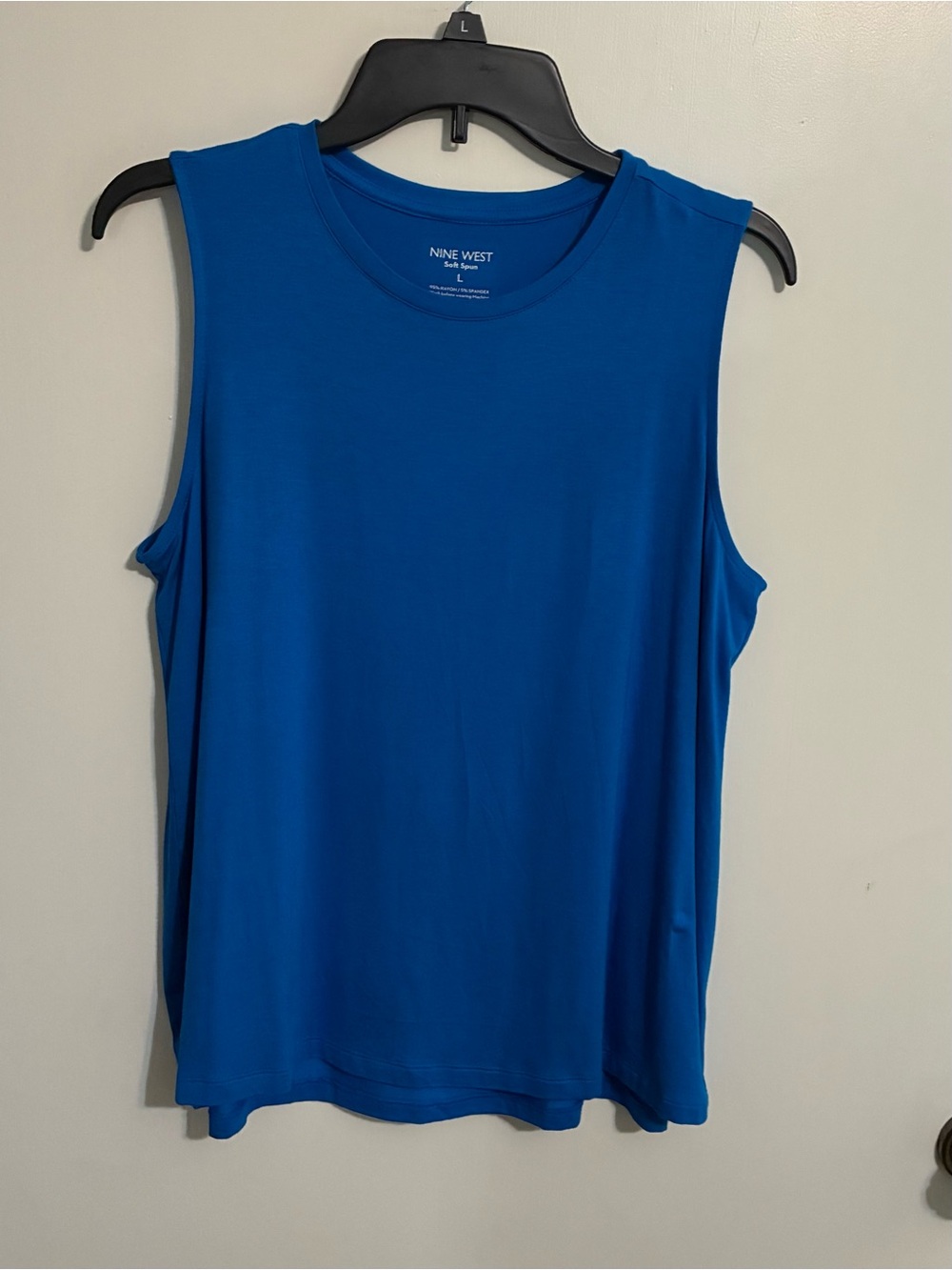Nine West Sleeveless Crewneck Tank Top in Royal Blue